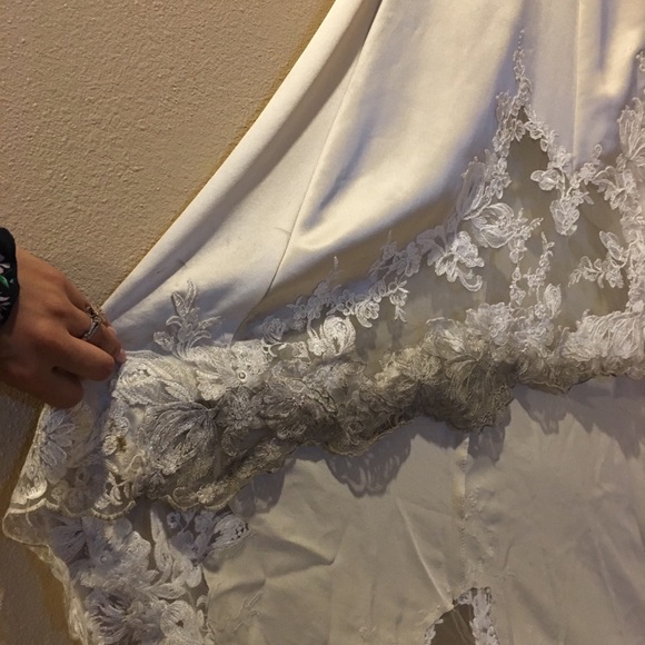 WEDDING DRESS 👰🏽💐🍂 - Picture 7 of 7